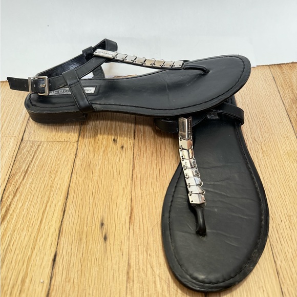 BCBG strappy sandal - Picture 4 of 4
